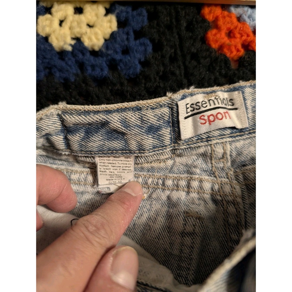 Vintage Essentials Sport Denim Shorts Acid Wash High Rise Retro 22" Waist 1990s - Picture 7 of 8